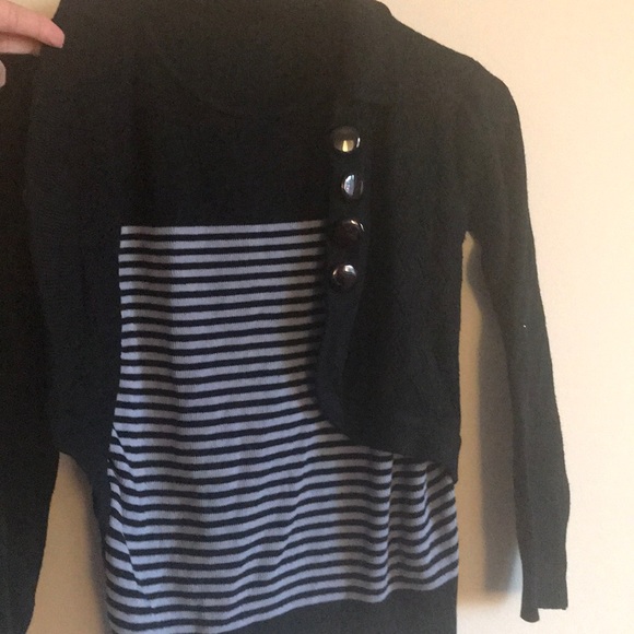 Sweater - Picture 6 of 6